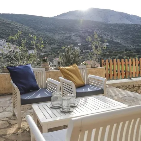 Tatil Evi Green Leaf Agia Efimia