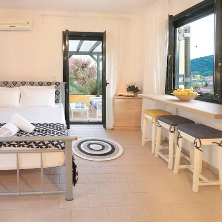 Tatil Evi Green Leaf Agia Efimia